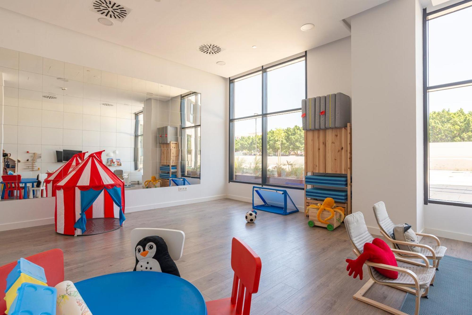 Apartment Skyline Iii Pool & Coworking By Ele
